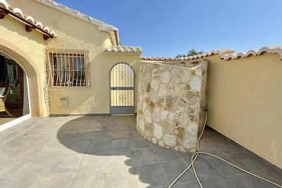 Villa con piscina e vista mare
