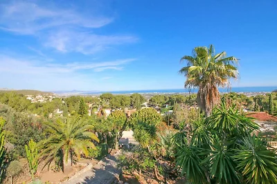 Meerblickvilla mit Pool