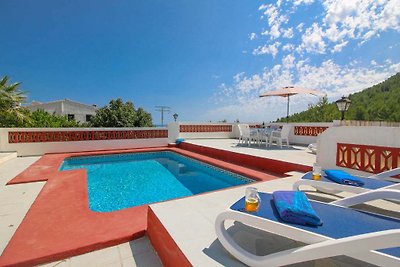 Ferienhaus mit Meerblick und Pool