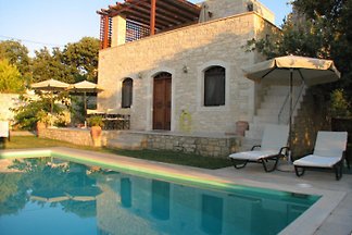 Natursteinvilla Sifina, mit Pool