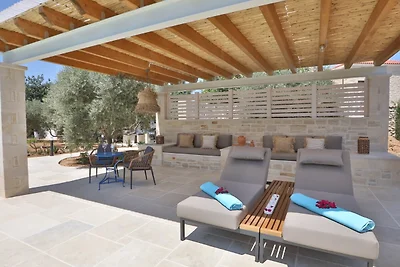Luxusvilla Ephelia mit Privatpool