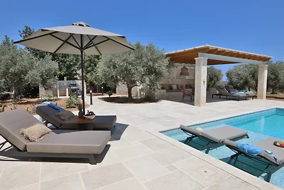 Luxusvilla Ephelia mit Privatpool