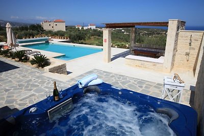 Villa Athene, Villa 5*