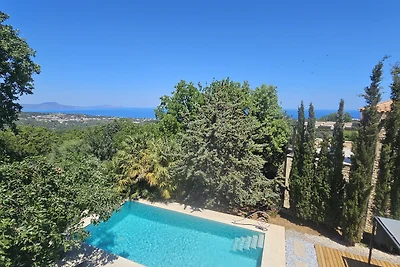 Natursteinvilla Sifina,  mit Pool