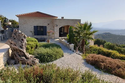 Villa Mila, Villa 5*
