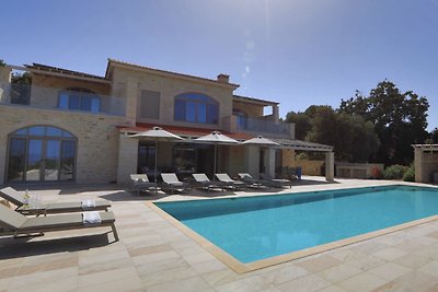 Villa Apollon met privé zwembad