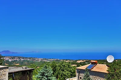 Villa in pietra naturale Sifina, con piscina
