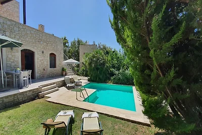 Natursteinvilla Preveli mit Pool