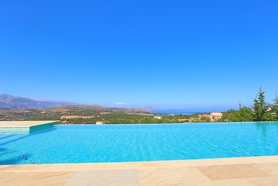 Villa Mila, Villa 5*