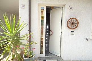 D 32 en terrasse villa avec piscine