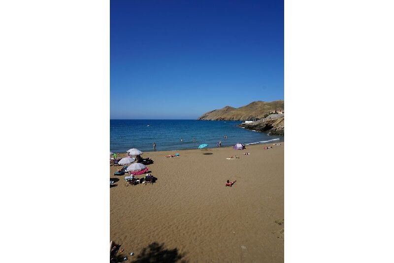 Strand von Panormos, ca. 16km entfernt.