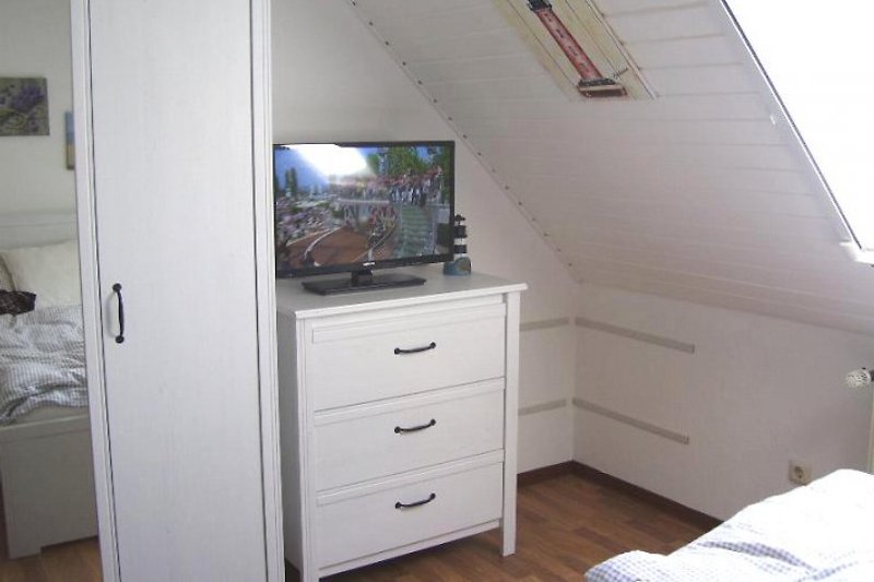 TV Gerät im Schlafzimmer