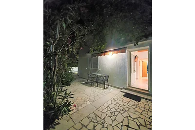 Landhaus mit eingezäuntem Garten