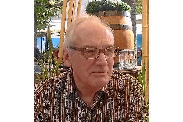 <span style="font-size:smaller;">Firma Sandrock LLC</span><br> Herr C. Goll <span style="font-size:smaller;">Firma Sandrock LLC</span><br> Herr C. Goll