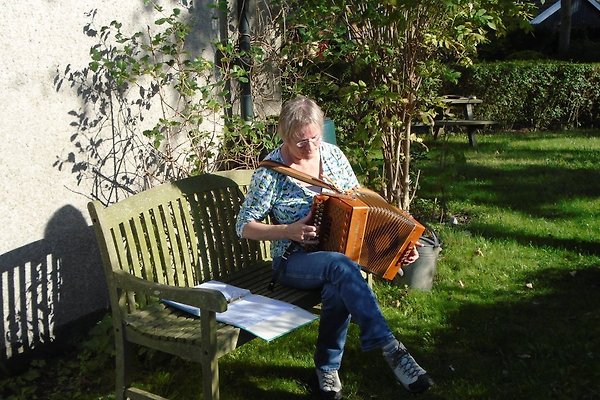 Frau J. De Jong Frau J. De Jong