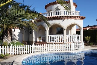 VILLA TONI avec piscine privée & CLIMAT