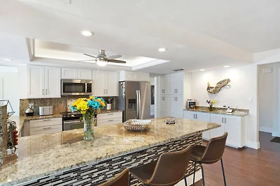 (**NEW**) Villa Romantica Cape Coral