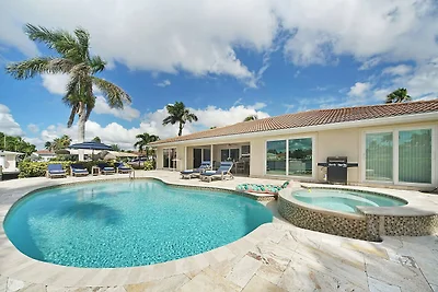 (**NEW**) Villa Romantica Cape Coral