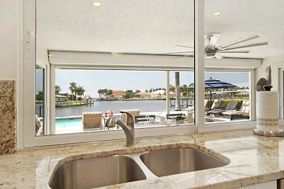 (**NEW**) Villa Romantica Cape Coral