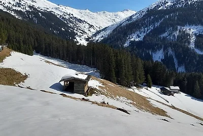 Tirol-Gilferthütte in Alleinlage
