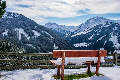 Tirol-Gilferthütte in Alleinlage