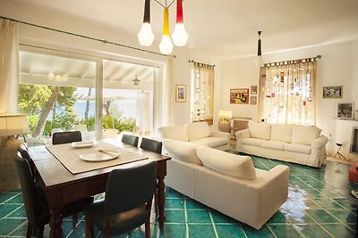 Holiday Villa ESTATE