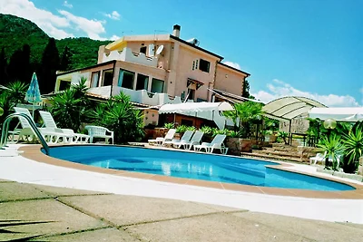 Villa STRELITZIA