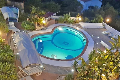 Villa STRELITZIA