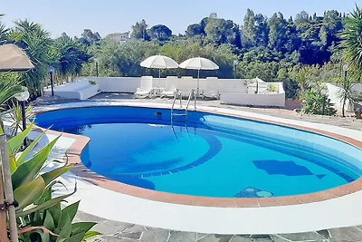 Villa STRELITZIA