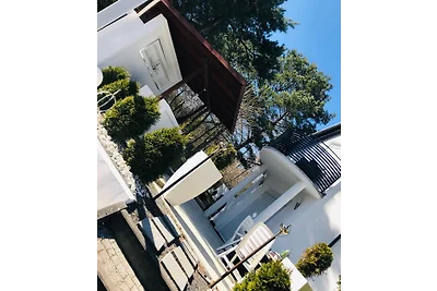 COTTAGE DI PRESTIGIO AL LAGO