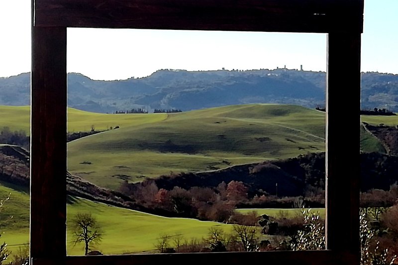 Landart - Blick auf Volterra vom Podere Campaini