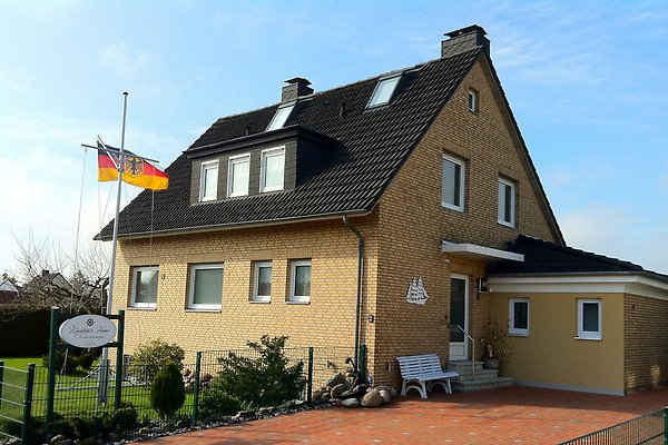 278 Kapitänshaus Kajüte in Travemünde Firma Haus Lisa