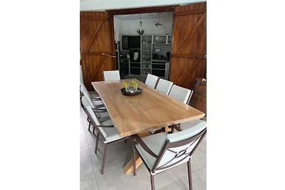 Bungalow mit Pool und tollem Garten