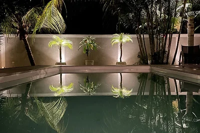 Bungalow mit Pool und tollem Garten