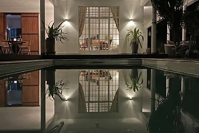 Bungalow mit Pool und tollem Garten