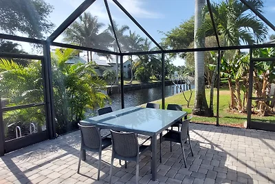 Villa Lazy River am Kanal