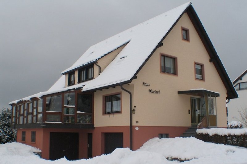 Haus-Windeck in de winter