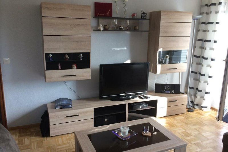 Wohnzimmer mit Flat TV