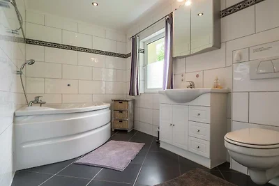 Ferienhaus mit Kamin u. Sauna 