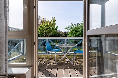 appartement Vineta met balkon aan het strand