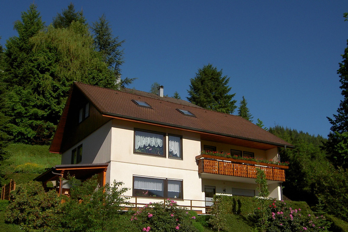 Ferienwohnung Marliese in Bad PeterstalGriesbach Frau M