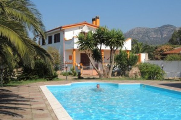 VILLASTEFANIA in Iglesias - immagine 1 VILLASTEFANIA in Iglesias - immagine 1