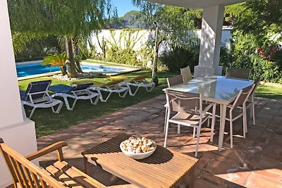 Villa Amura