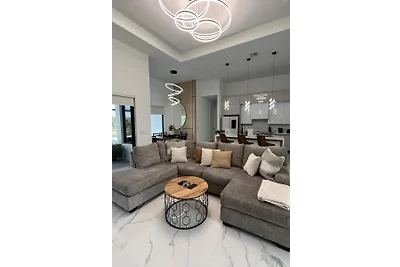 POOLVILLA WATER PEARL m. KANALBLICK