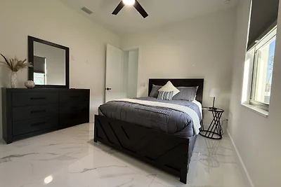 POOLVILLA WATER PEARL m. KANALBLICK