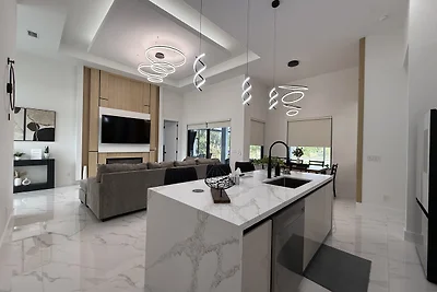 POOLVILLA WATER PEARL m. KANALBLICK