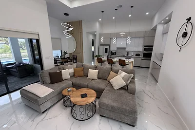 POOLVILLA WATER PEARL m. KANALBLICK