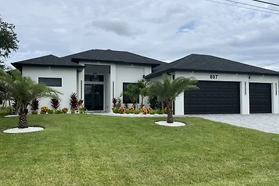 POOLVILLA WATER PEARL m. KANALBLICK