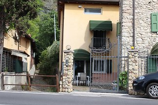 Casa cerca del lago Garda