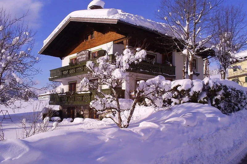 Haus im Winter